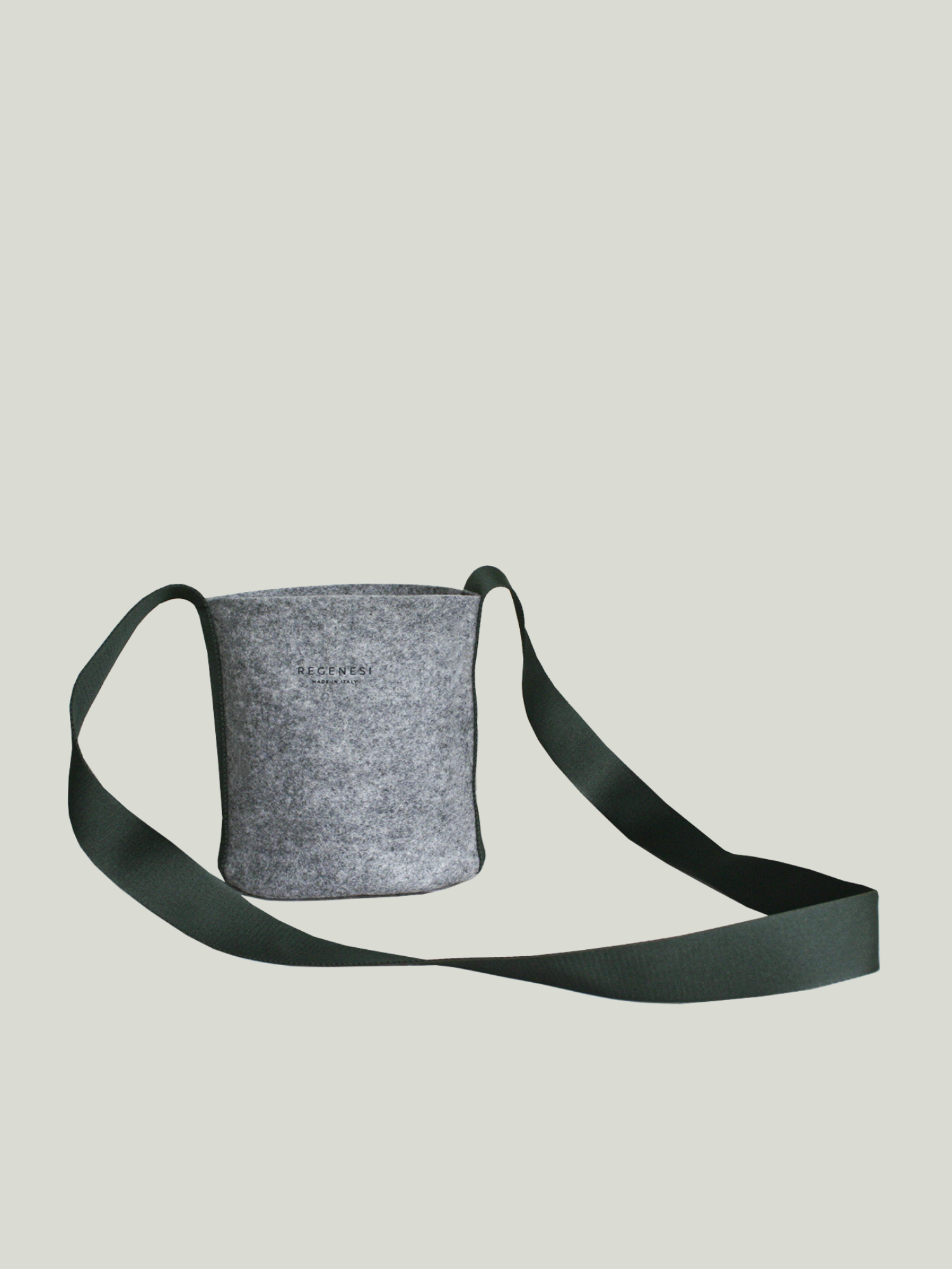 Tessuto top bucket bag